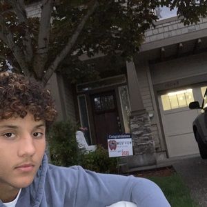 Meet your Posher, Wanis